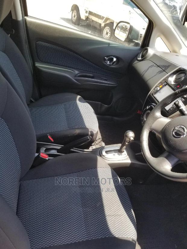 Nissan Note 2015 Gray - thumbnail 4