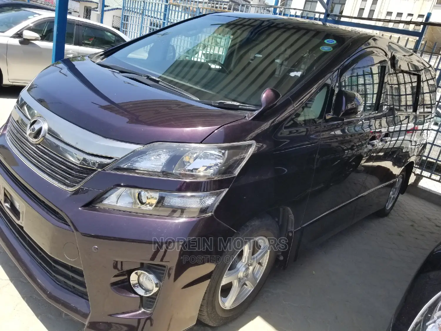 Toyota Vellfire 2014 Purple