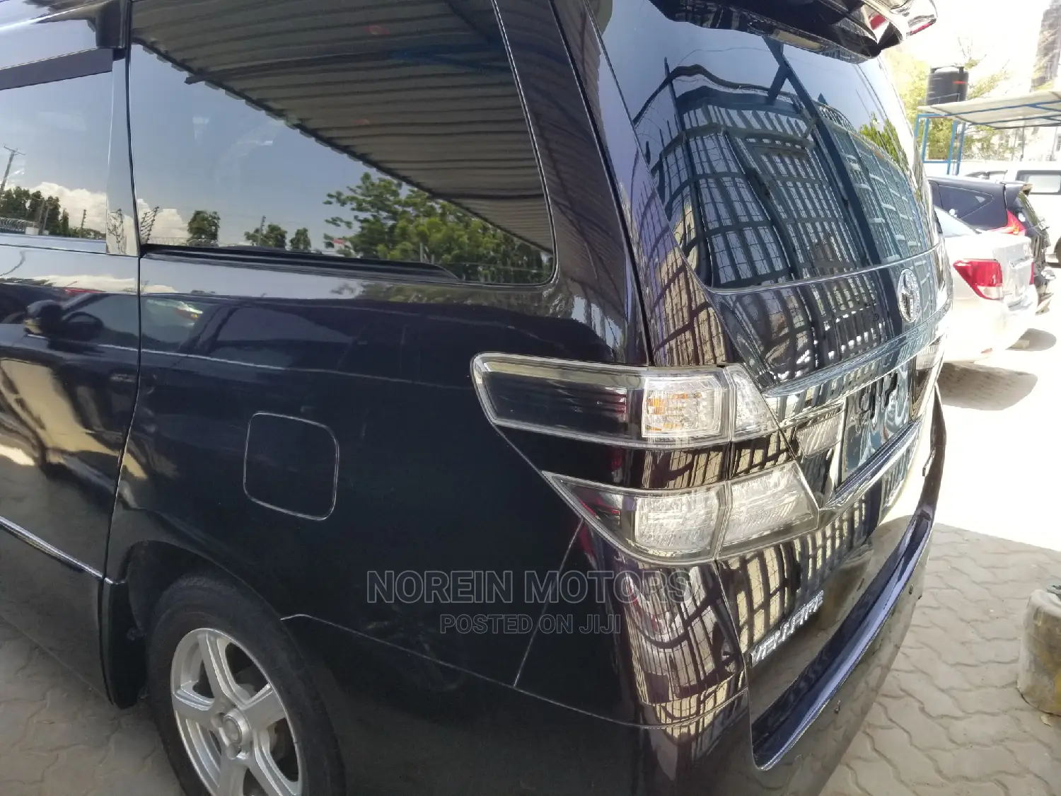 Toyota Vellfire 2014 Purple