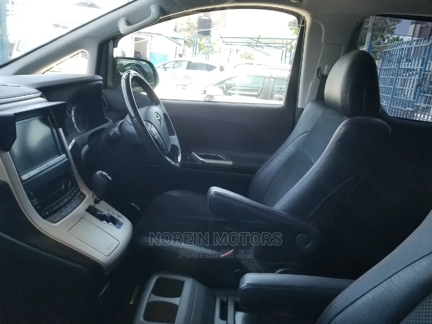 Toyota Vellfire 2014 Purple