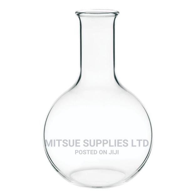 A Set of 10 Boiling Flask 50ml ( Griffchem Boro 3.3)