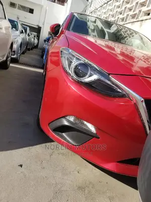 Mazda Axela 2015 Red