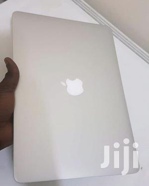 Laptop Apple MacBook Air 13.3" 256GB SSD 4GB RAM