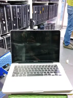 Laptop Apple MacBook 2012 4GB Intel Core I5 HDD 500GB