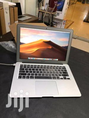 Laptop Apple MacBook Air 13.3" 256GB SSD 8GB RAM