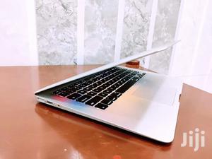 Laptop Apple MacBook Air 13.3" 256GB SSD 8GB RAM