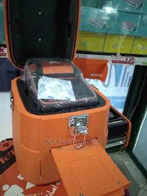 Signal Fire Fiber Splicing Machine