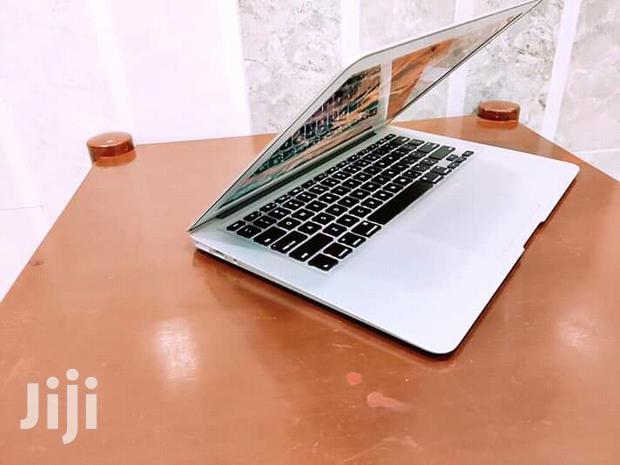 Laptop Apple MacBook Air 8GB Intel Core i5 SSD 256GB