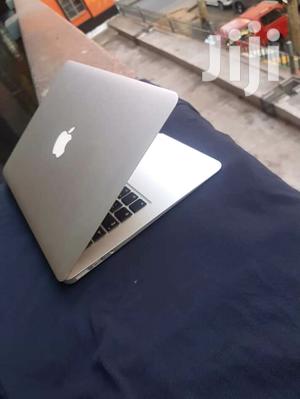 Laptop Apple MacBook Air 13.3" 256GB SSD 8GB RAM