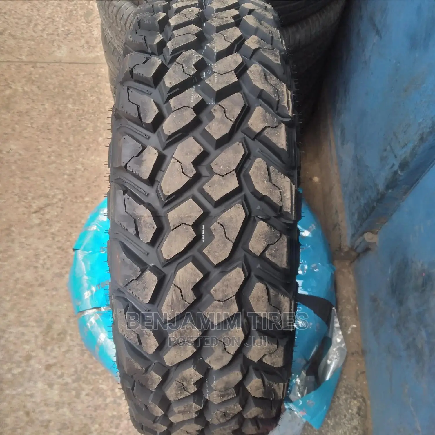 Cst Tires Sizes 235/75r15 M/T.