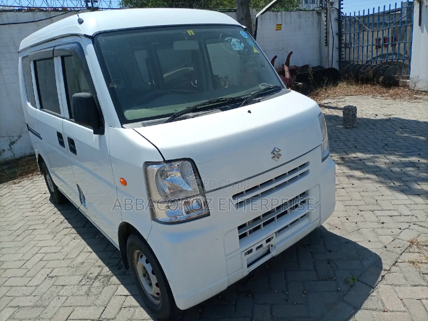 Suzuki Every Wagon 2015 White