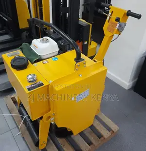 Honda Engine Pedestal Single Drum Roller