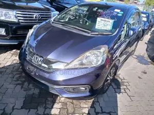 Honda Fit Shuttle 2015 Blue