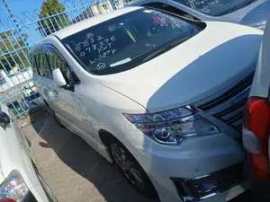 Nissan Elgrand 2015 White