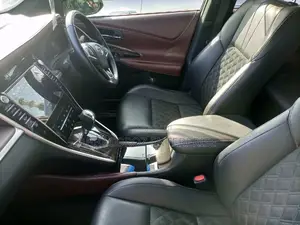 Toyota Harrier 2.0 2015 White