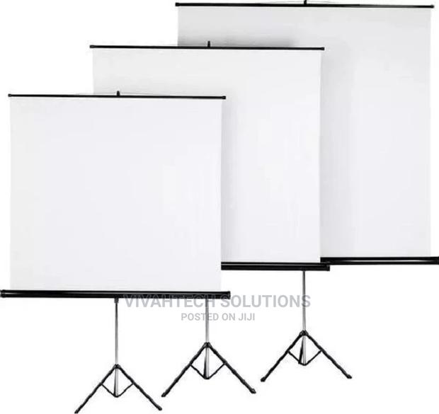 Projector Screen Tripod 180cm by 180cm - main view