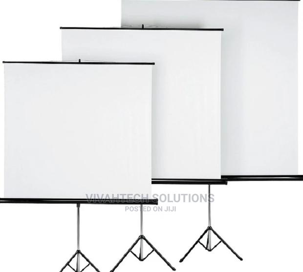 Tripod 180CM BY 180CM Tripod Projector Screen 70"By70" - main view