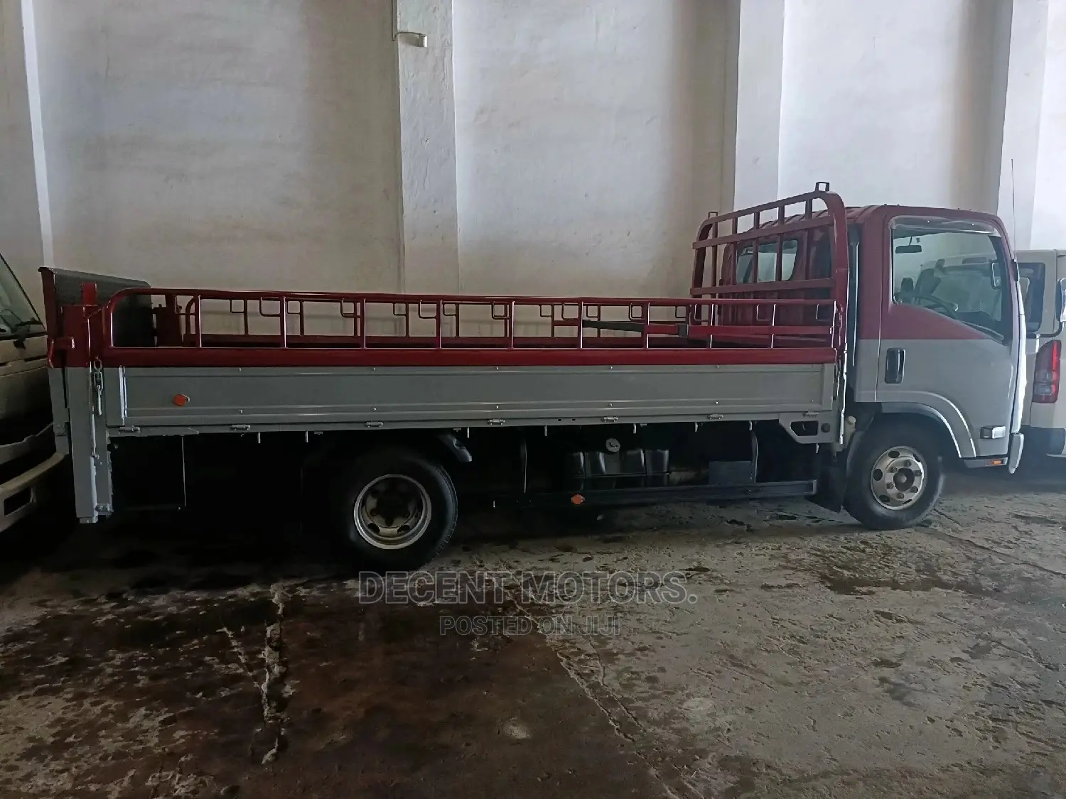 Isuzu NPR Truck