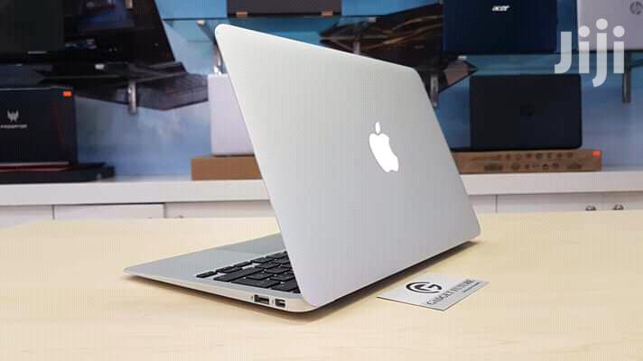 Laptop Apple MacBook Air 8GB Intel Core i5 SSD 256GB