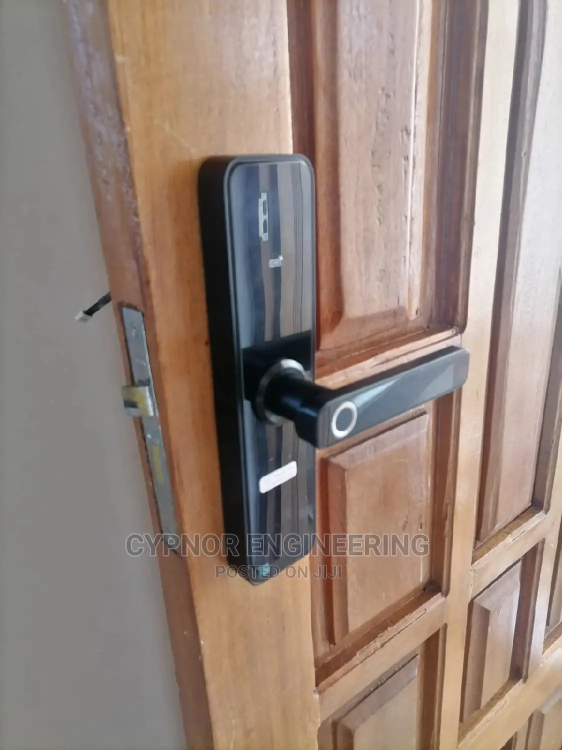 Fingerprint Locks for Airbnb