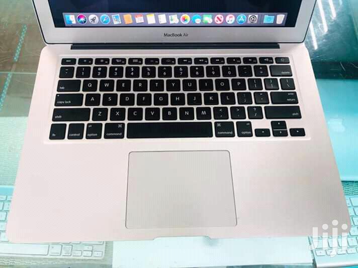 Laptop Apple MacBook Air 8GB Intel Core i5 SSD 256GB