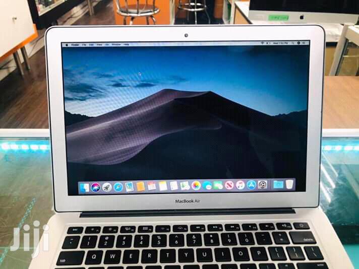 Laptop Apple MacBook Air 8GB Intel Core i5 SSD 256GB