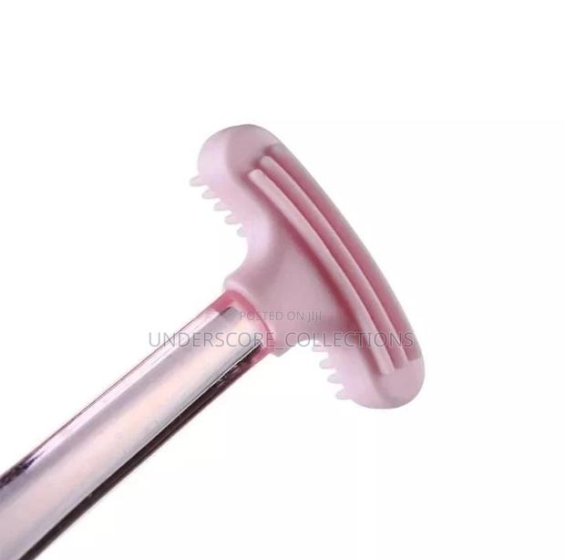 *Double Sided Silicone Tongue Cleaner - main view