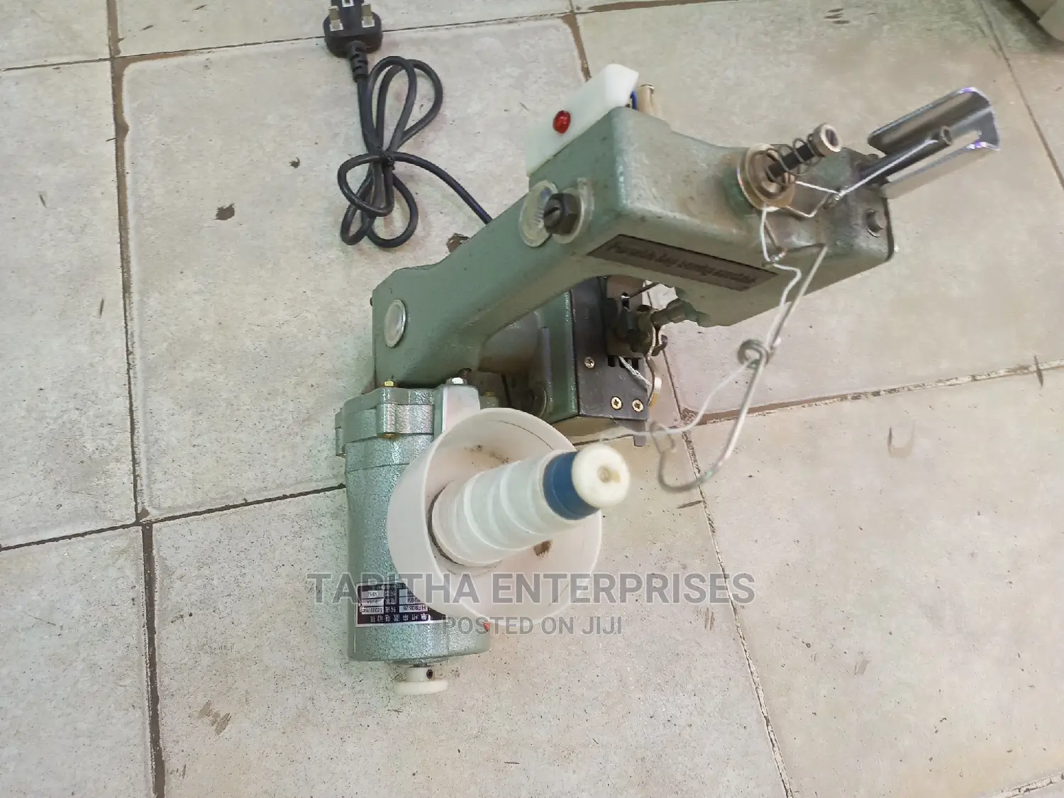 Bag Closer (Sewing Machine)