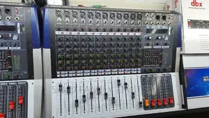 Yamaha KV120 Powered Mixer