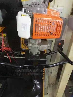 Commercial Eath Auger
