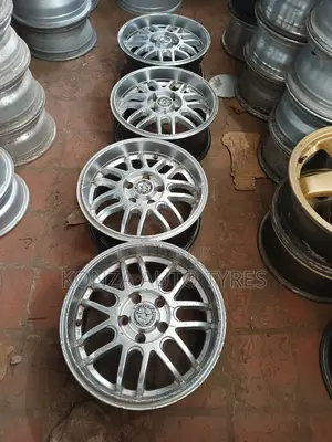 Toyota Markx Set Fo Rims Size 16