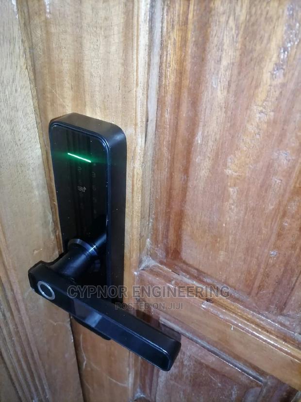 Smart Lock for Offices and Homes - main view
