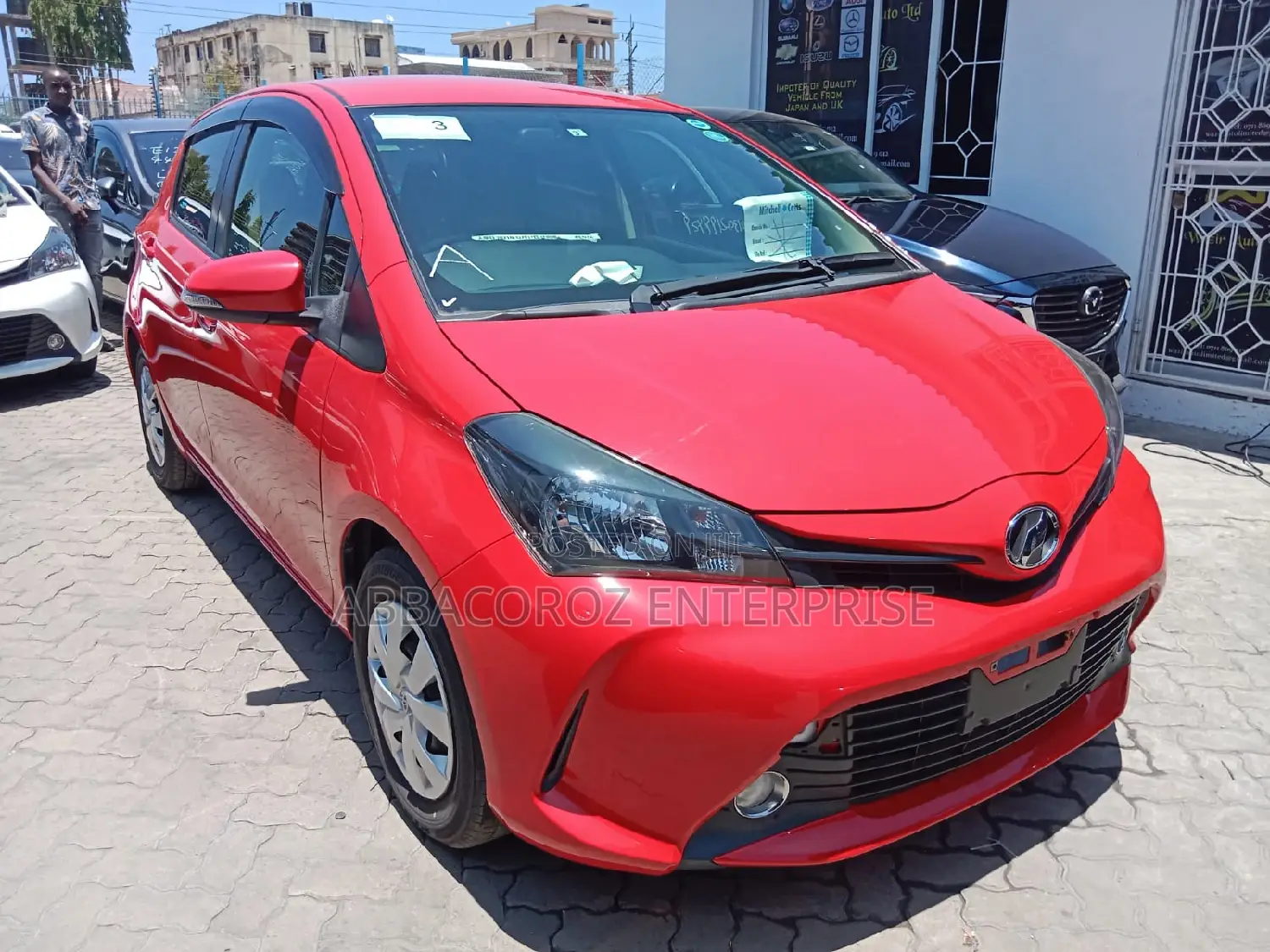 Toyota Vitz 1.3 AWD 5dr 2015 Red