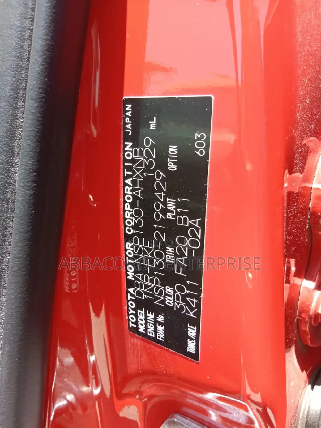 Toyota Vitz 1.3 AWD 5dr 2015 Red