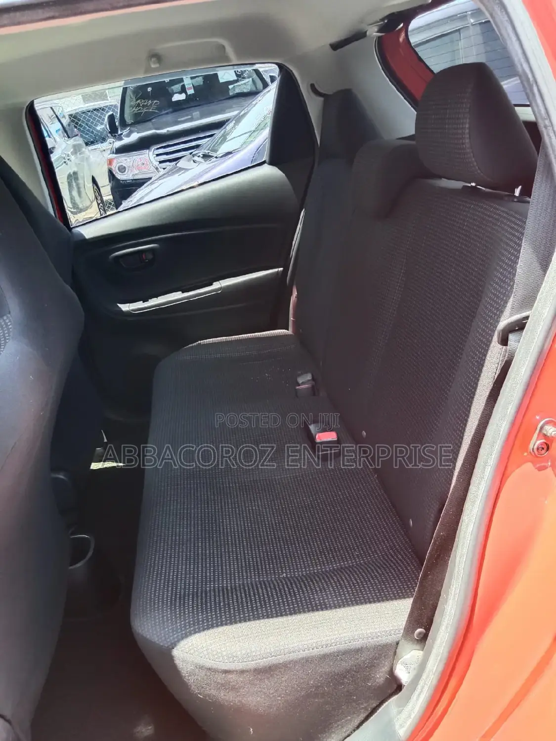 Toyota Vitz 1.3 AWD 5dr 2015 Red