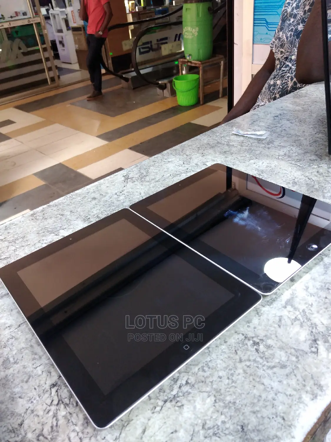 Apple iPad 2 Wi-Fi 16 GB Silver