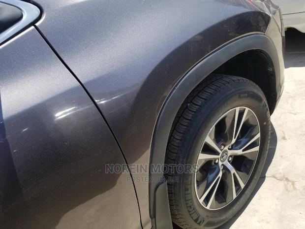 Toyota Kluger 2015 Gray - thumbnail 4