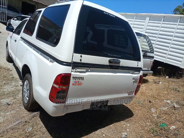 Toyota Hilux 2014 Off White - thumbnail 5