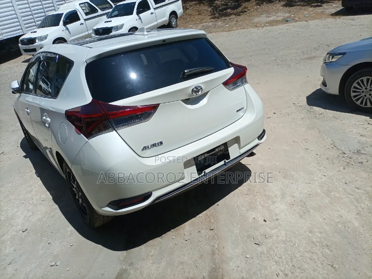 Toyota Auris 2015 Off White