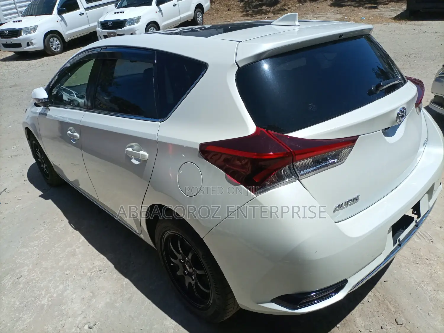 Toyota Auris 2015 Off White