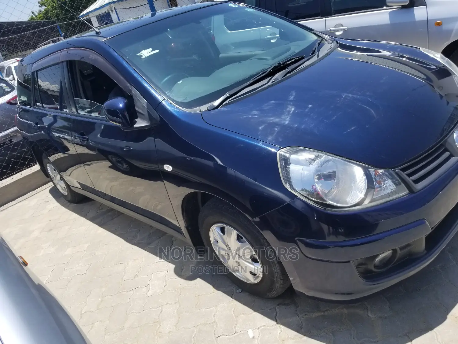 Nissan Advan 2015 Blue