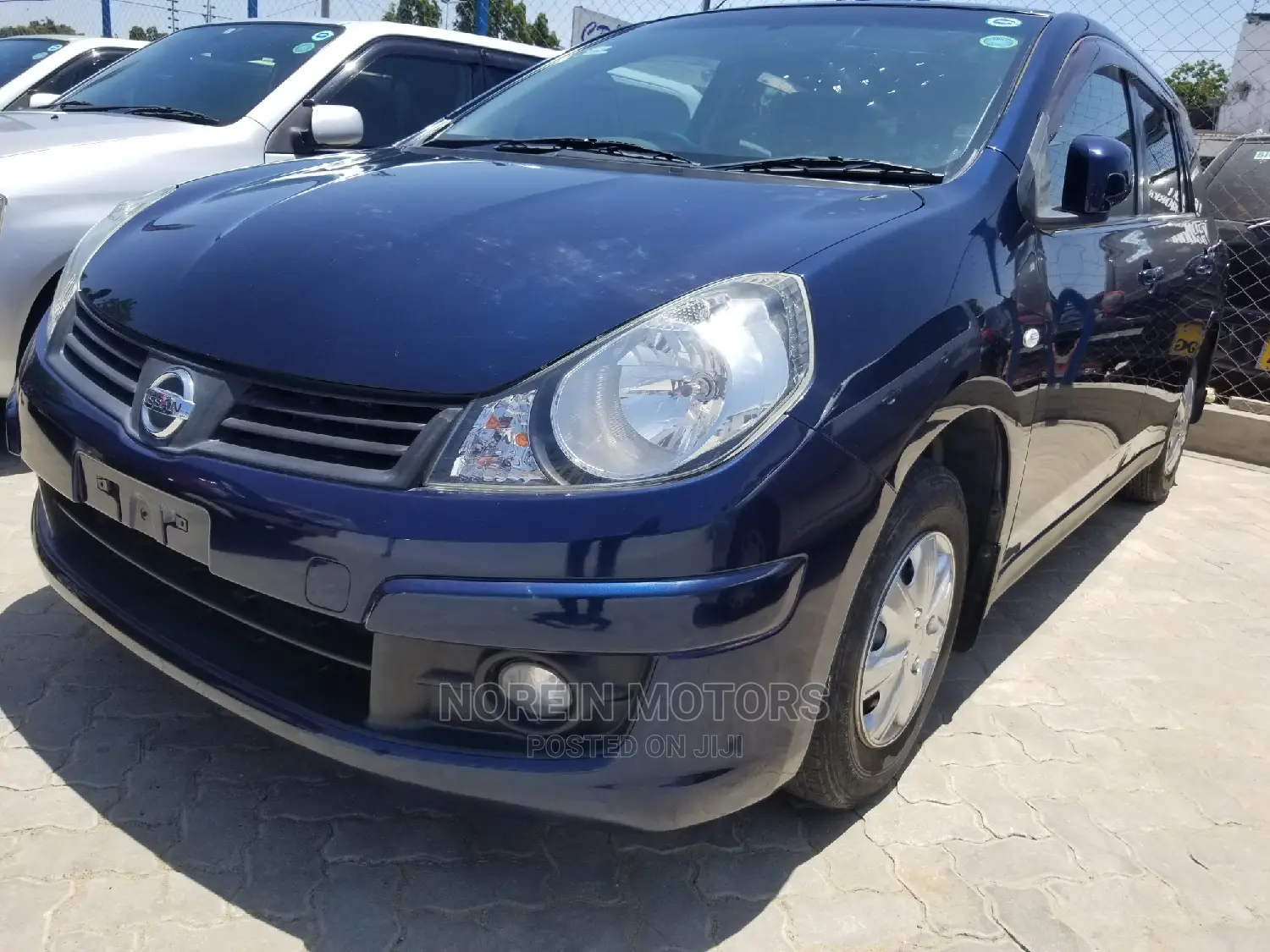Nissan Advan 2015 Blue