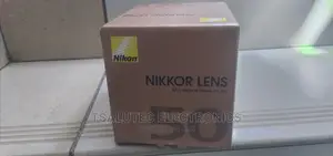 35mm 1.8 Nikon Lense