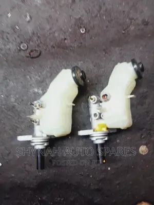 Brake Master Cylinders Toyota Axio