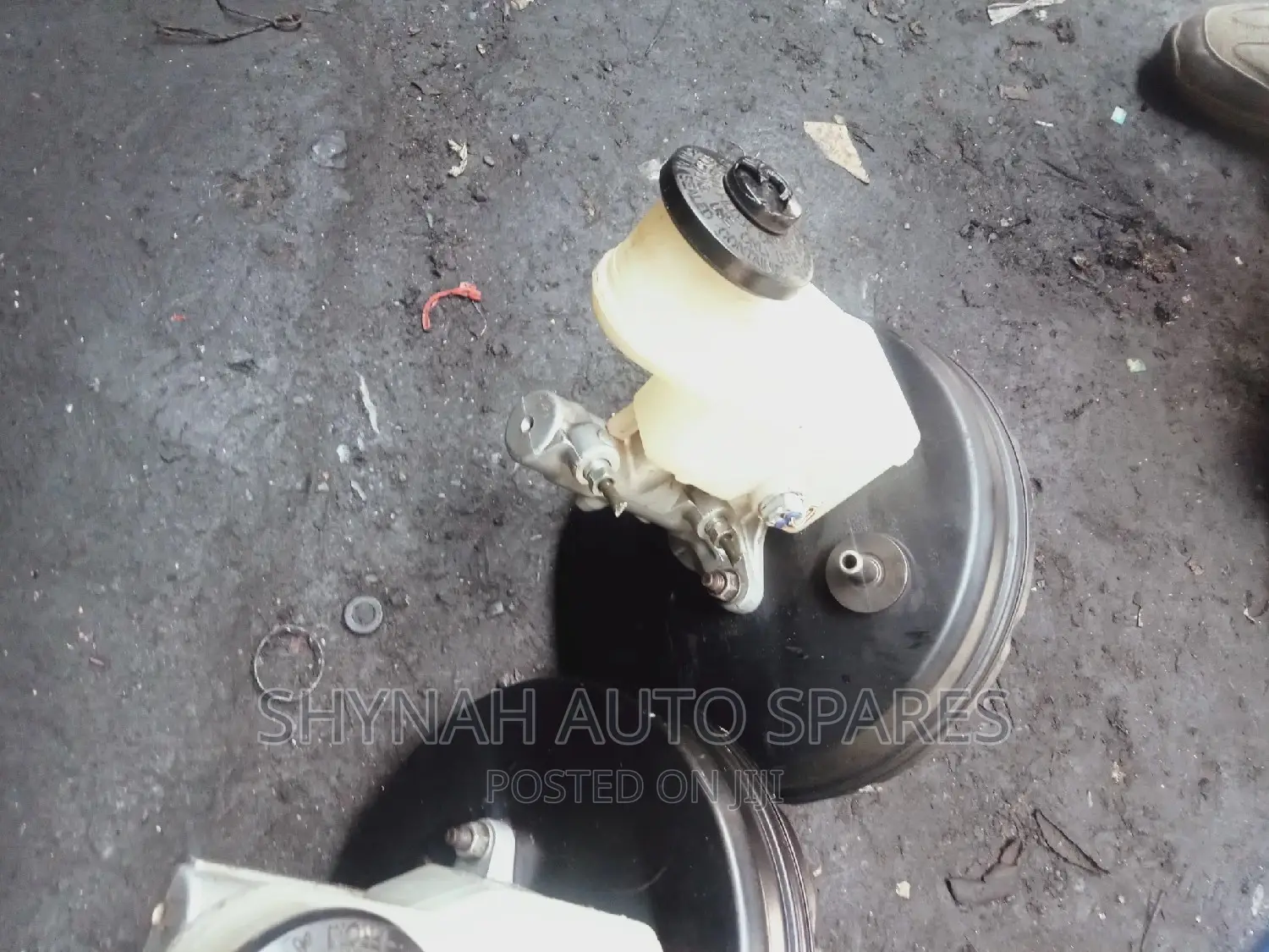 Brake Master Cylinder and Booster Toyota Ist Toyota Vitz