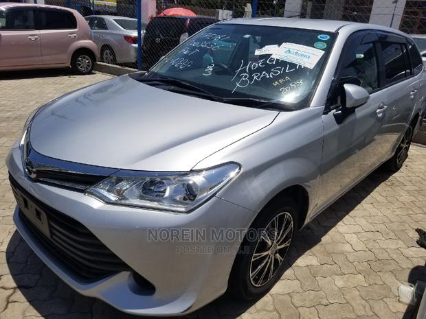 Toyota Corolla Fielder 2016 Silver - thumbnail 3