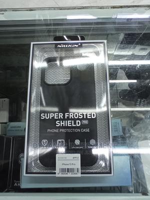 iPhone 13 Pro Nillkin Cover/Case - main view