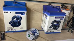 Charging Docks, Ps4 Pads - main view