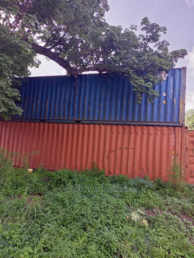 Plain Containers Available - main view