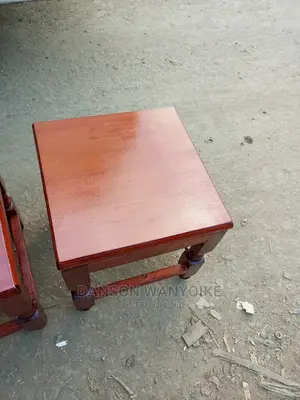 Table Semi for Sale